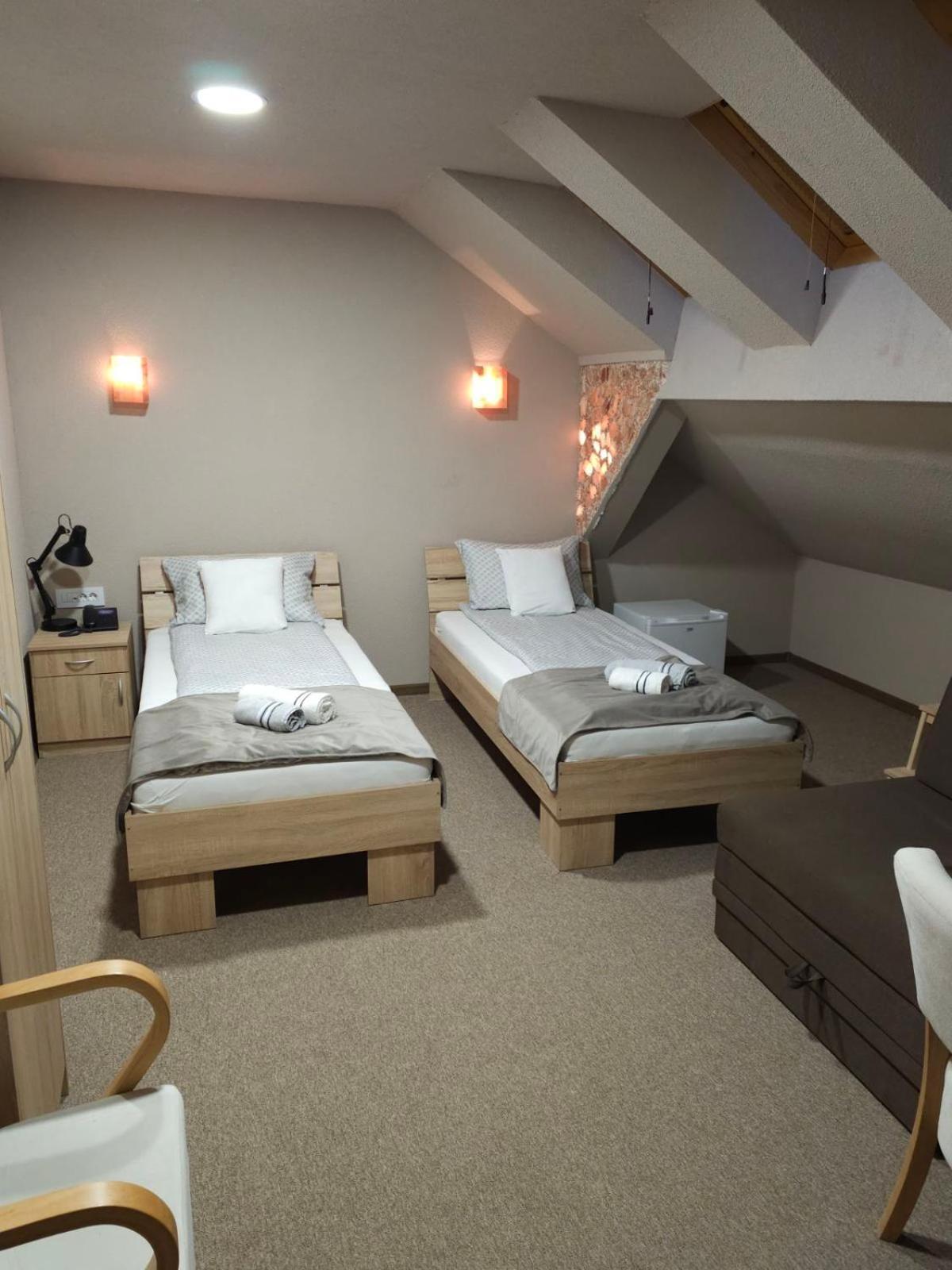 Fantastico Exlcusive Hotel Senta Εξωτερικό φωτογραφία